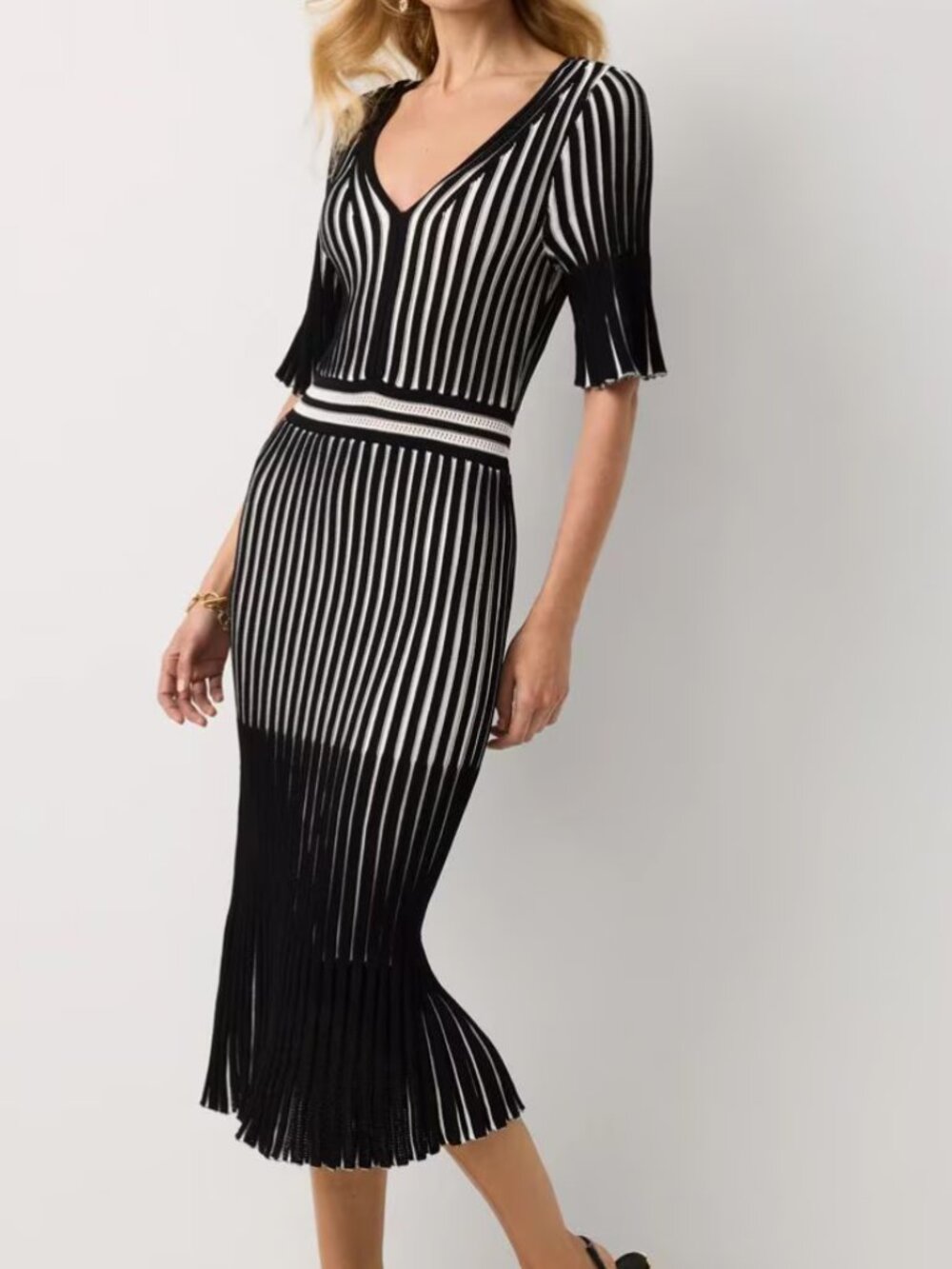 nwt $$180 white house black market ribbed flutter sleeve sweater dress m petite